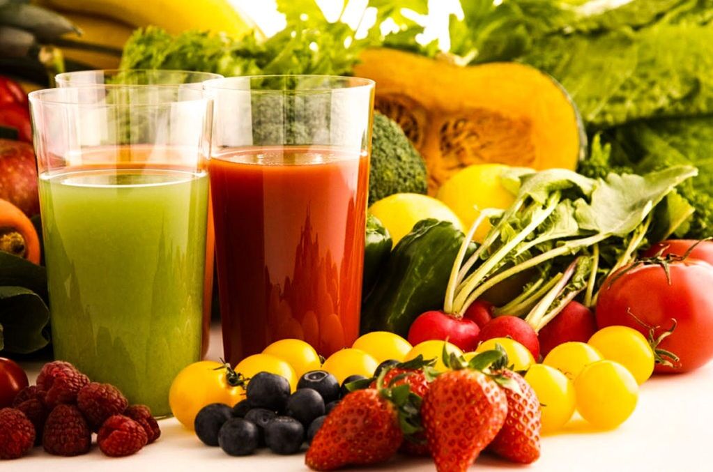 zöldség- és gyümölcslevek a fogyásért